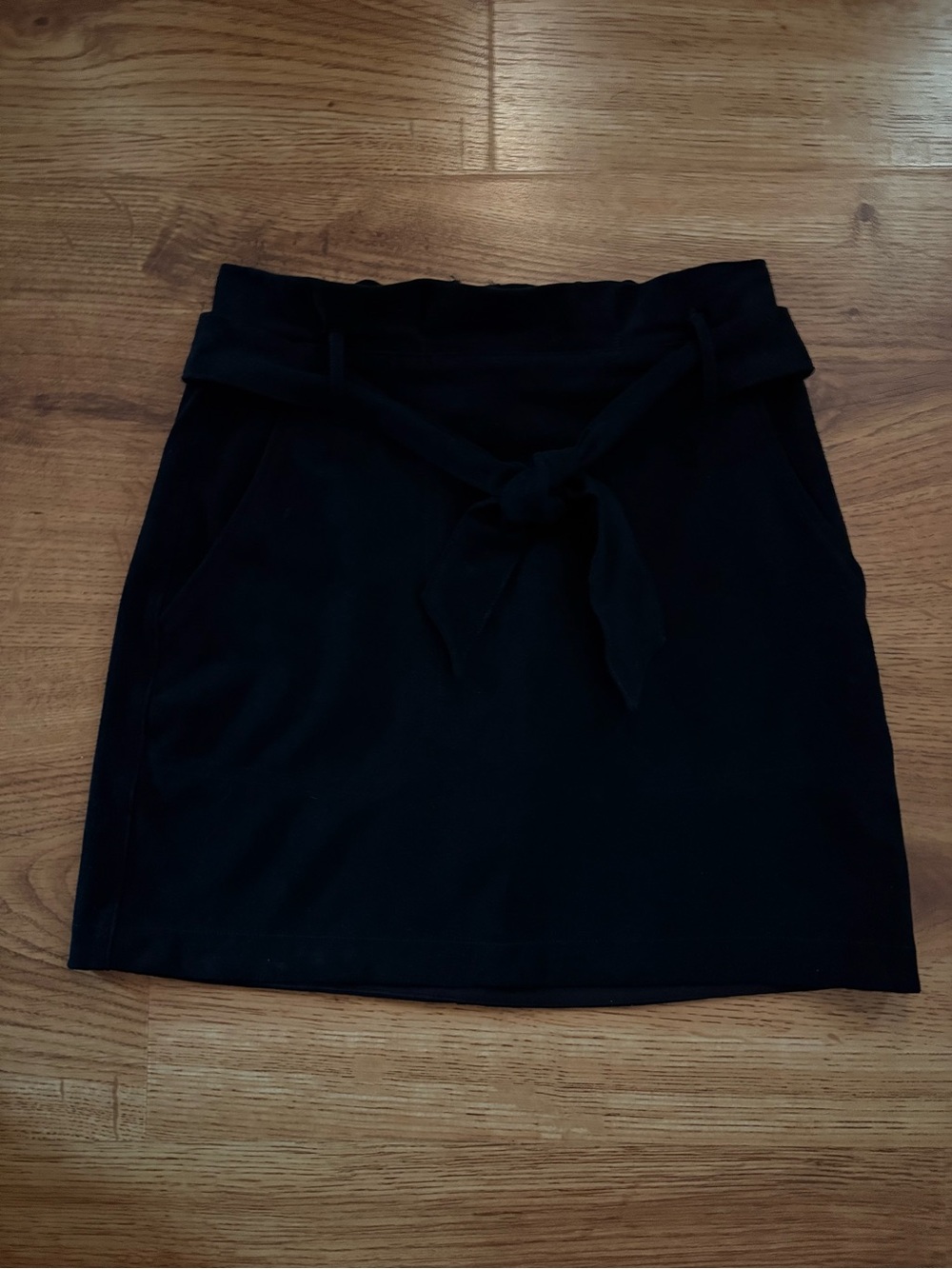 Abercrombie & Fitch Black Tie-Waist Mini Skirt XS